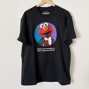 NWOT Elmo Graphic T-Shirt